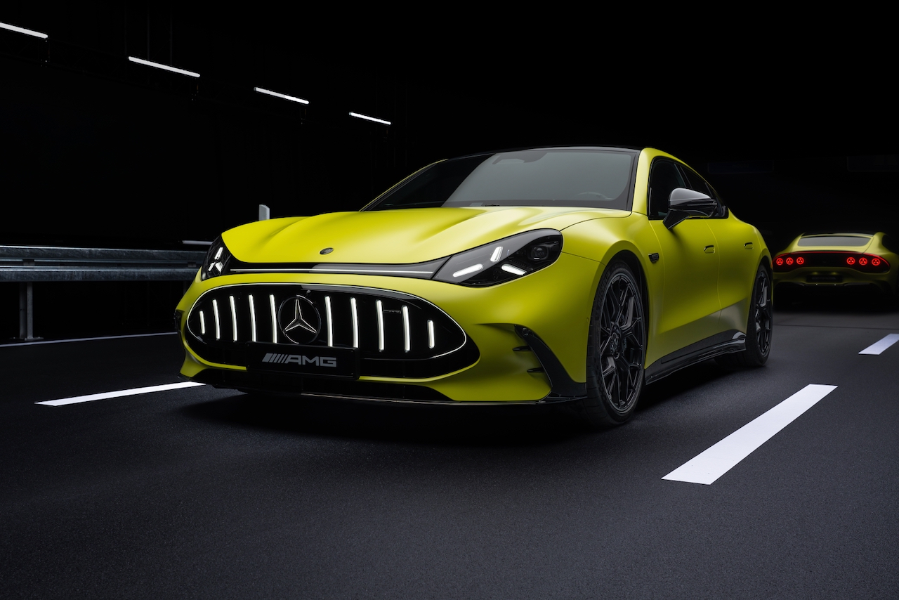 MB AMG GT COUPE 01