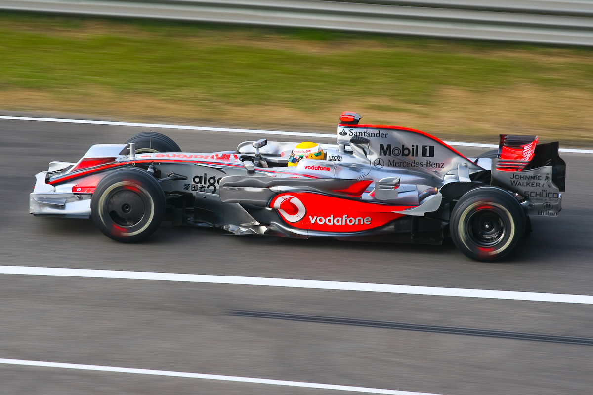 MCLAREN MP4 23