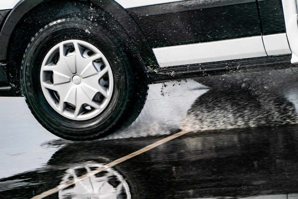 Tips para manejar en lluvia Autoanalitica 2