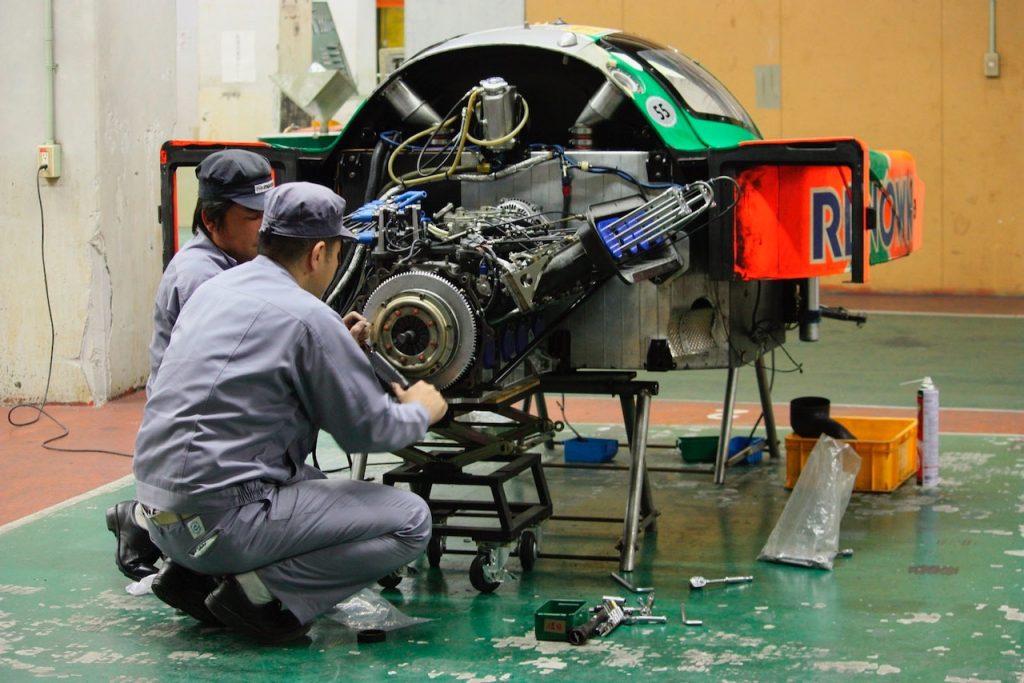 Mazda 787B 010