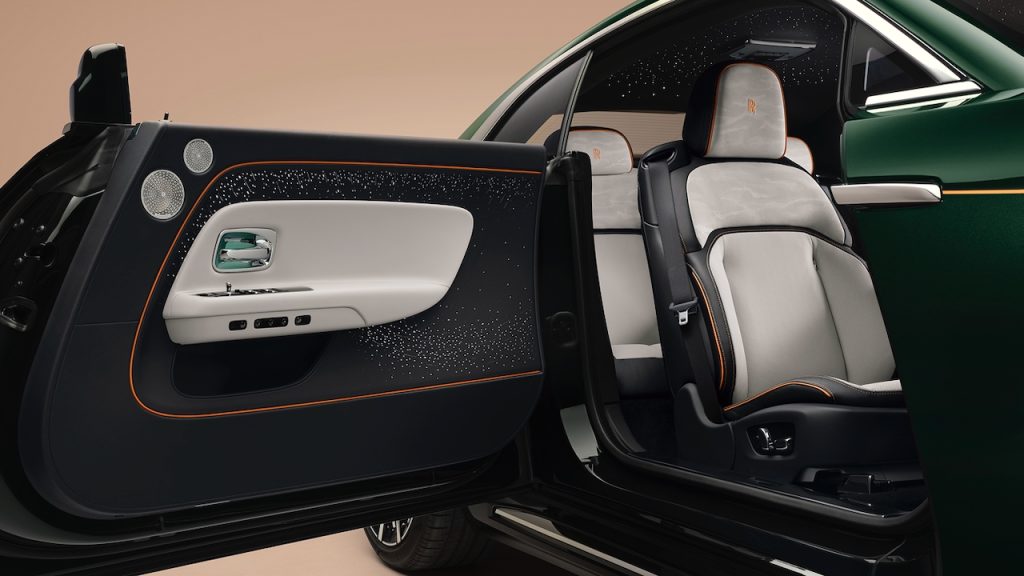 Rolls-Royce Spectre Series II: más autonomía, más potencia y vestiduras de 1 millón de pesos 5 ROLLS ROYCE SPECTRE 03