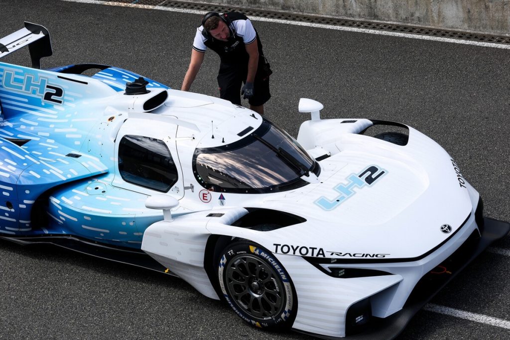Toyota TR LH2 Racing Prototype: un híbrido hidrógeno/eléctrico 5 TOYOTA TR LH2 08