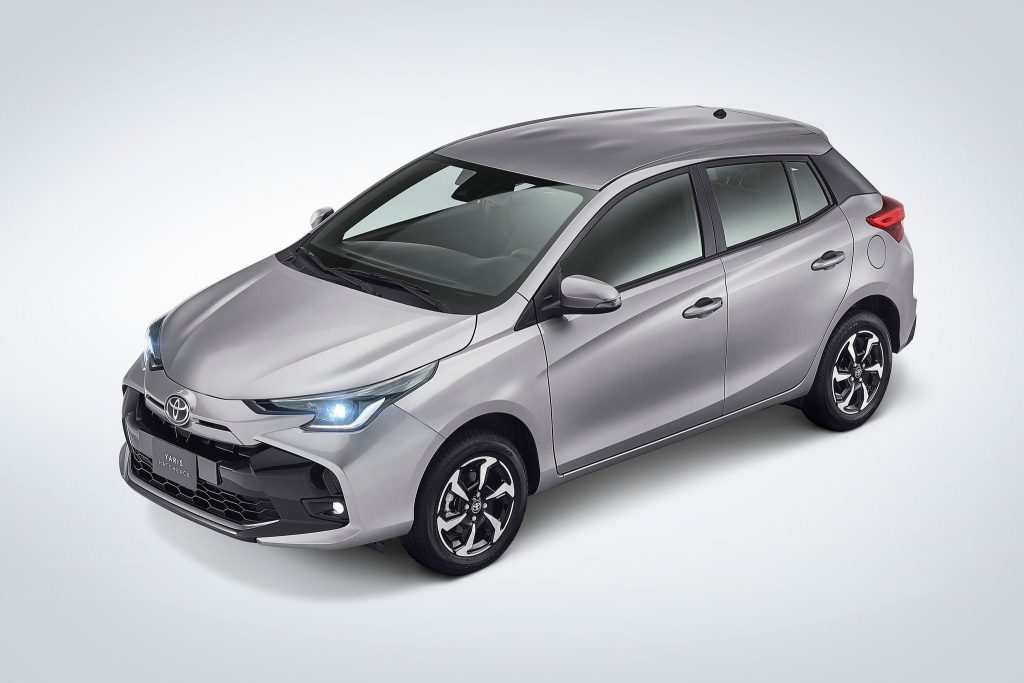 Toyota Yaris hatchback Autoanalitica 5