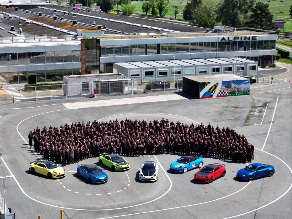 Alpine A110 FUTURE autoanalittica 01