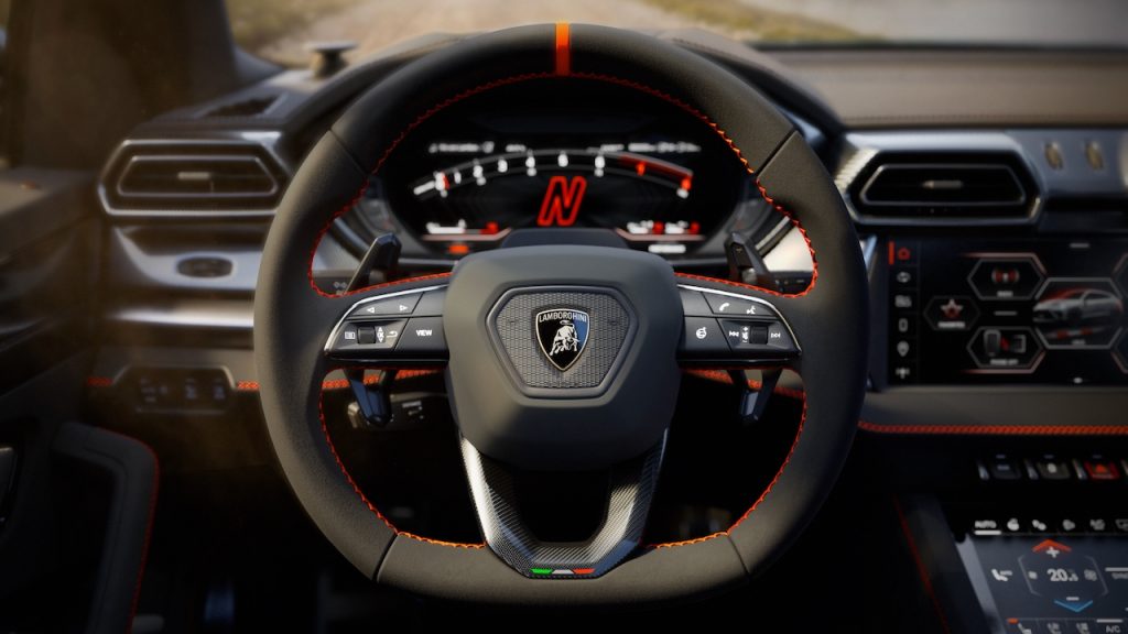 LAMBO URUS PERFORMANTE 01