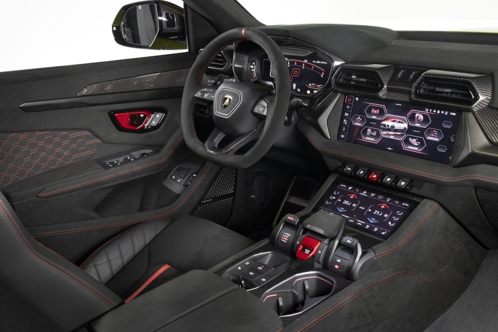 LAMBO URUS PERFORMANTE 010