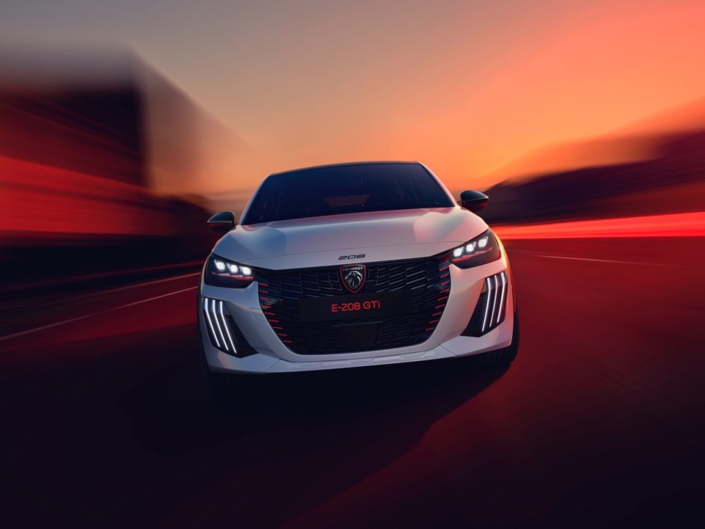 PEUGEOT E208 GTI 010