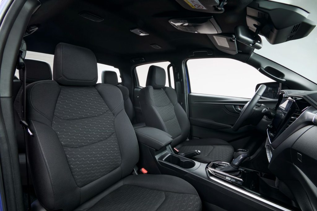 Isuzu D-Max desde 550 mil pesos; precios y versiones para México 22 SUZUKI DMAX AUTOANALITICA DX 05
