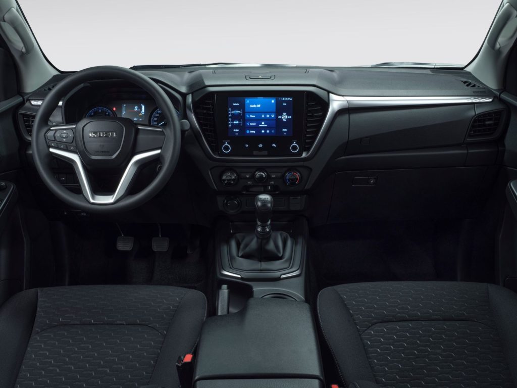 Isuzu D-Max desde 550 mil pesos; precios y versiones para México 14 SUZUKI DMAX AUTOANALITICA HL 07