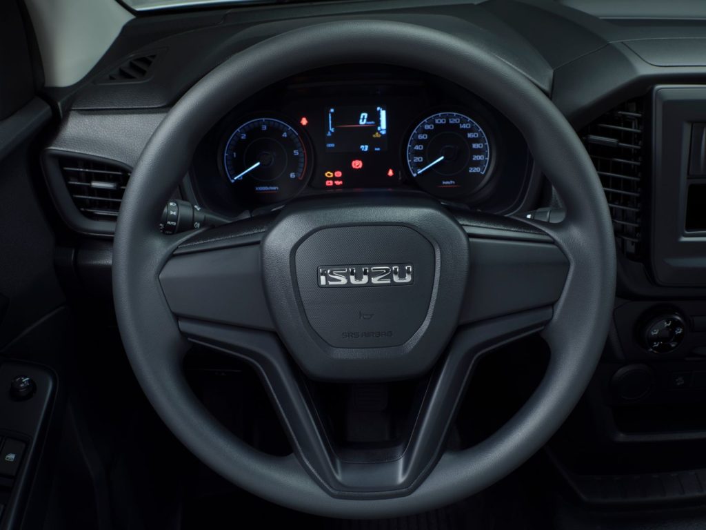 Isuzu D-Max desde 550 mil pesos; precios y versiones para México 9 SUZUKI DMAX AUTOANALITICA SE 08