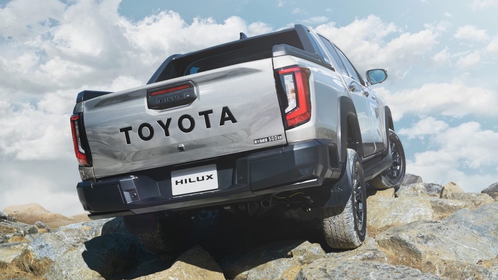 Toyota Hilux 2026 AUTOANALITICA 06