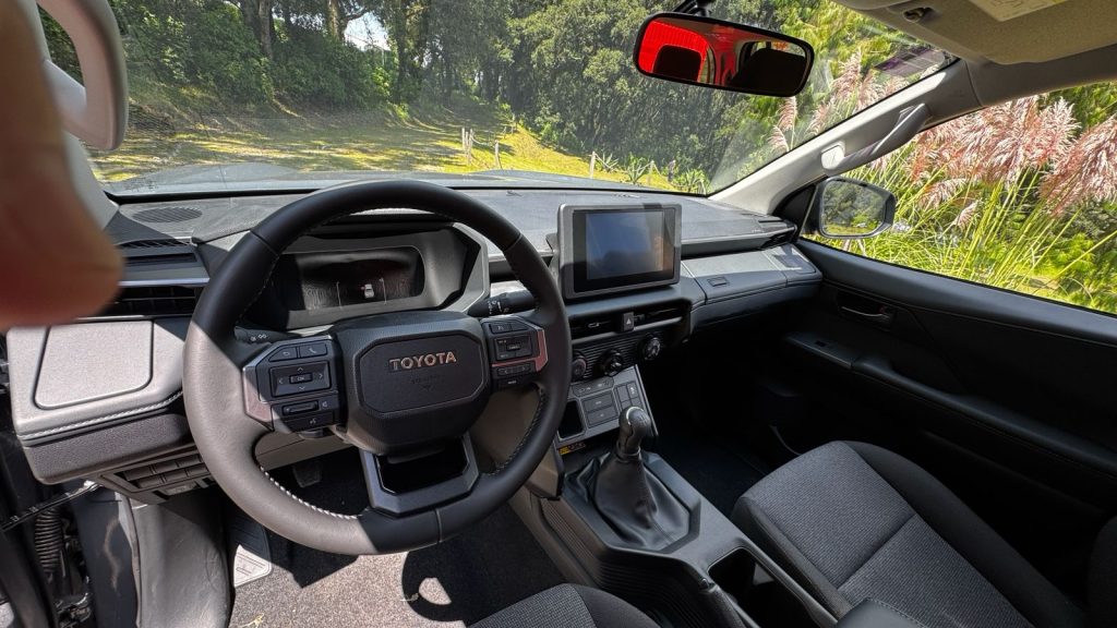 Toyota Hilux 2027 en México: nuevo diseño, más tecnología y versión Mild Hybrid 4 Toyota Hilux Autoanalitica 012