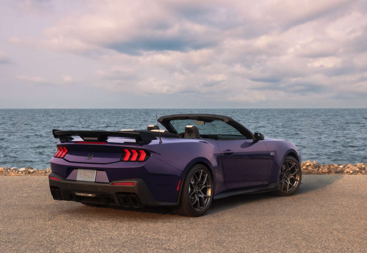Ford Mustang Dark Horse SC Convertible 2027