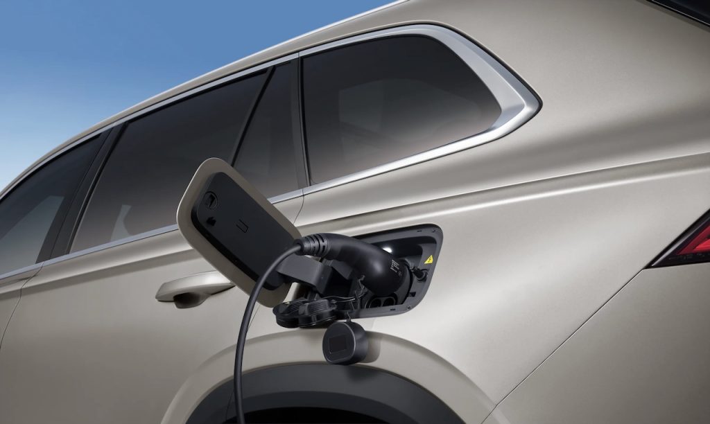 Geely Monjaro EM-i llegará a México: 335 hp y hasta 130 km eléctricos 4 Geely Monjaro EM i autoanalitica 2