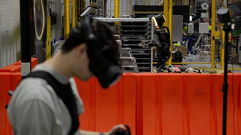 HYUNDAI ATLAS ROBOT 4
