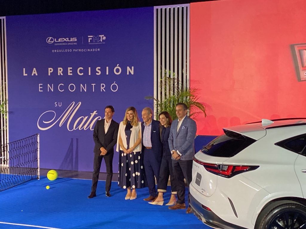 Lexus NX 350h F Sport
