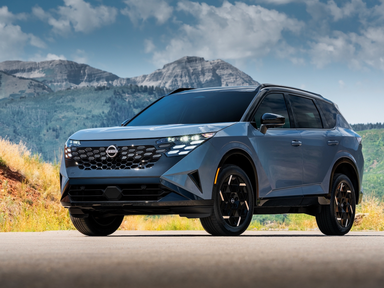 Nissan Rogue Hybrid 2027