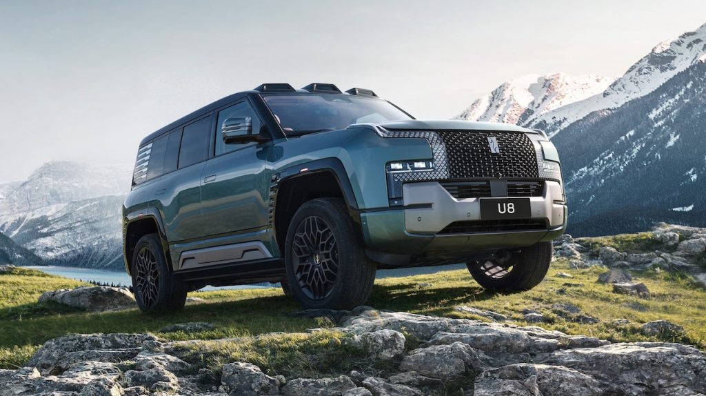 Geely Galaxy Zhanjian 700: la primera camioneta todoterreno de Geely es híbrida enchufable 9 Yangwang U8.jpg