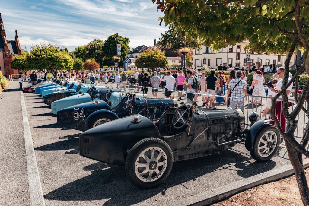 15 BUGATTI Molsheim Festival