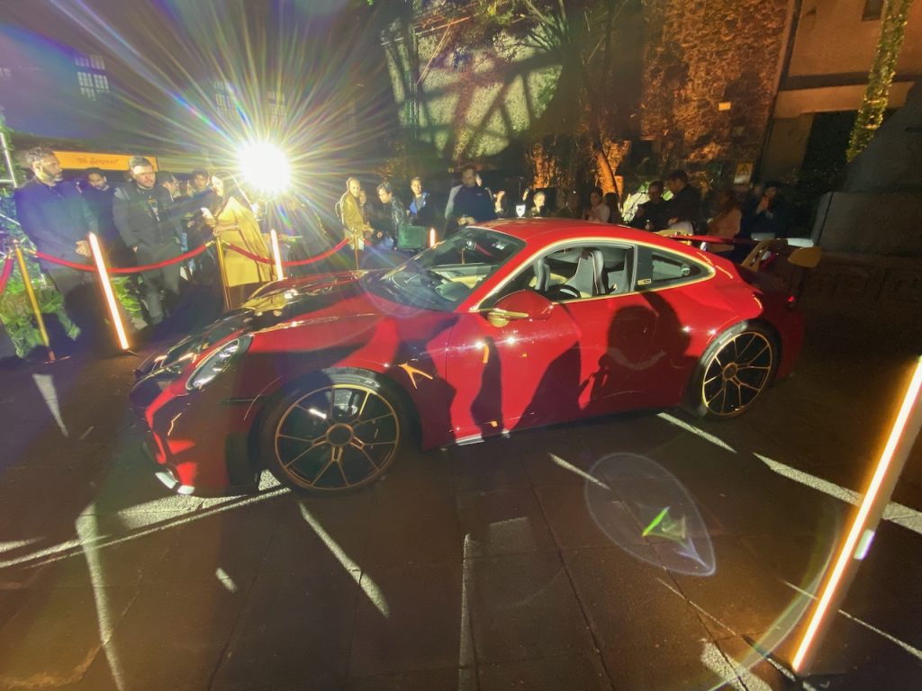 Porsche 911 GT3 The Serpent: un ejemplar único inspirado en Quetzalcóatl 21 Porsche 911 GT3 The Serpent 9