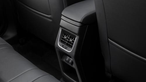 Grand-Vitara-Boostergreen-Int-010