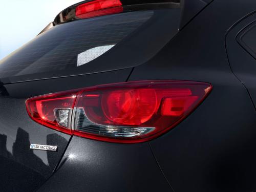 Mazda2-HB-calavera